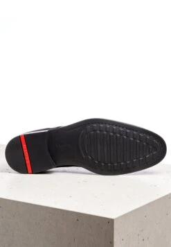 Lloyd Chaussures Classiques Professionnelles Chaussure à Lacets VALMARY Homme Noir 13 Lloyd Chaussures Classiques Professionnelles Chaussure à Lacets VALMARY Homme Noir -Lloyd 374bb33f998e4b7c92d6dea4bc323ff9