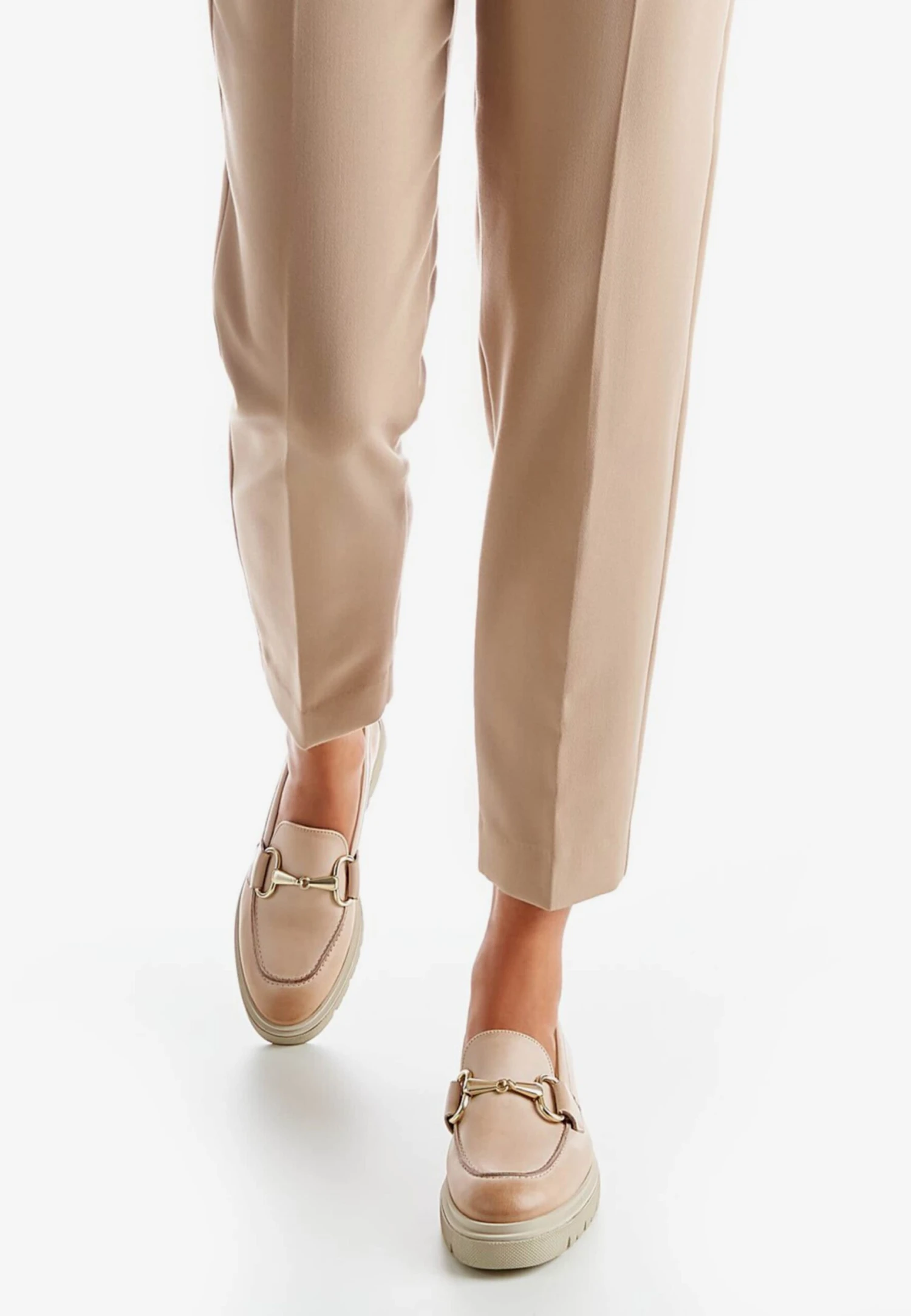 Lloyd Slippers Chaussure Basse Femme Sable 5 Lloyd Slippers Chaussure Basse Femme Sable – Image 5