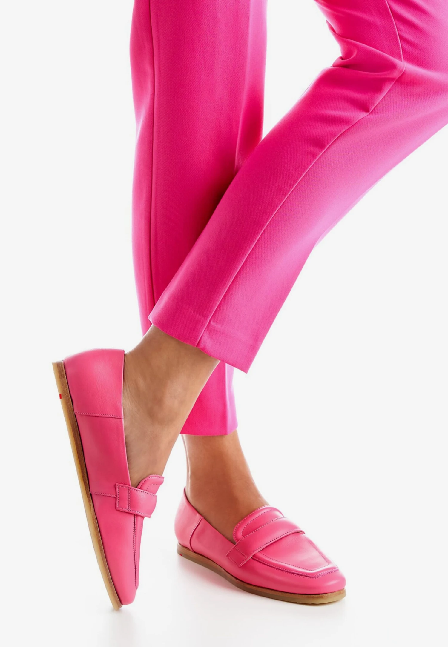 Lloyd Slippers Chaussure Basse Femme Fuchsia 5 Lloyd Slippers Chaussure Basse Femme Fuchsia – Image 5